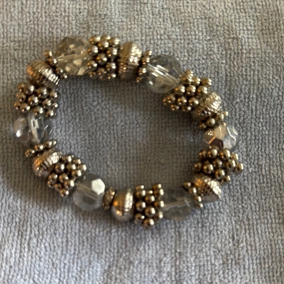 Jewelry - White House Black Market Elegant Silver and Clear Beaded Bracelet